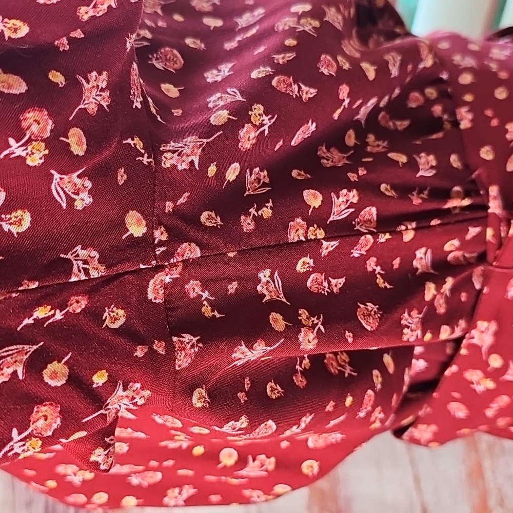NEW WILD FABLE BURGUNDY FLORAL V NECK SHORT SLEEVE BELTED JUMPSUIT - Picture 7 of 16